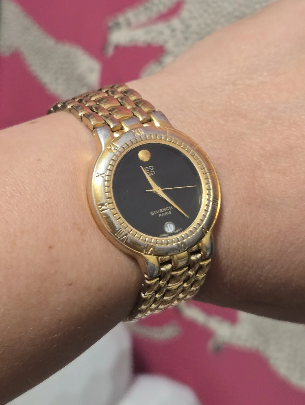 GUC Vintage Givenchy Gold Tone Black Dial Ladies Watch